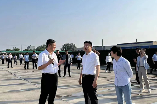 宿豫區(qū)偉書記殷其國考察我公司